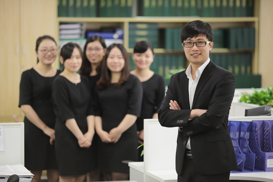 港豐集團年審事業(yè)部精英 港豐集團年審事業(yè)部精英